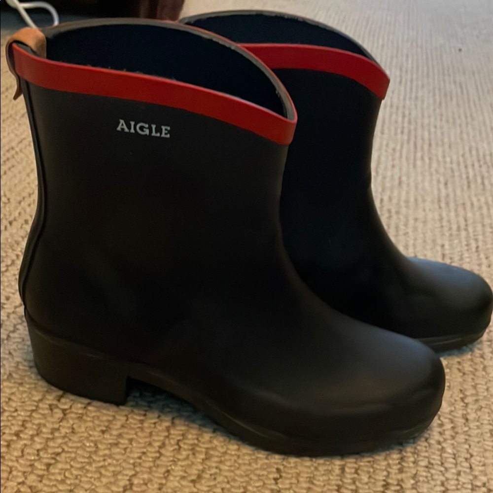 Aigle women’s Navy and Red Rain Boots